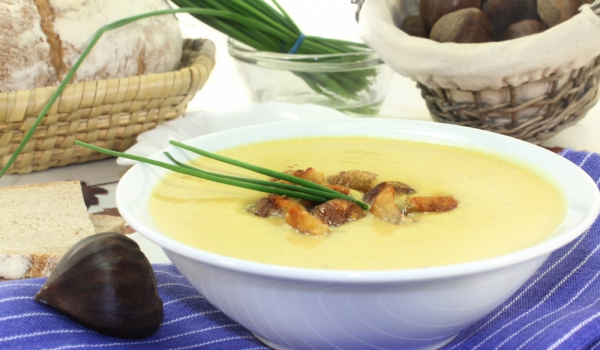 Крем супа от кестени с целина