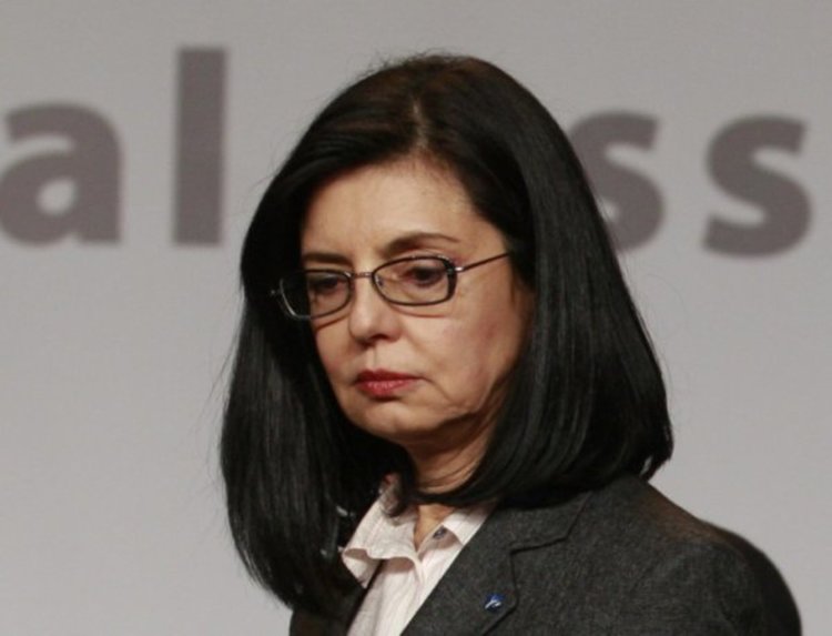 Кунева заминава на работно посещение в Израел  
