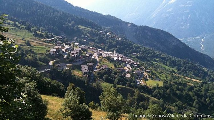 Швейцарско село дава по €60 000 на семейства, които се заселят там