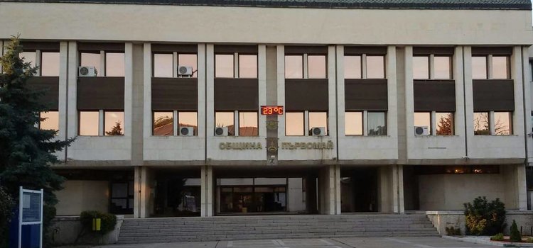 Съветниците днес ще гласуват по-високи възнаграждения за кметовете в общината