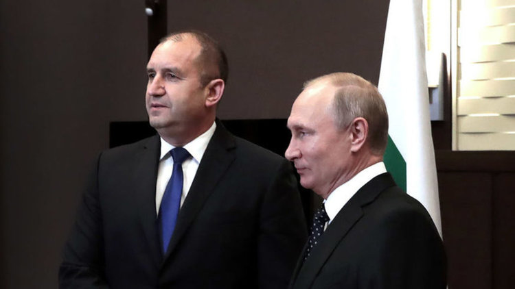 Радев се среща с Путин на 6 юни 