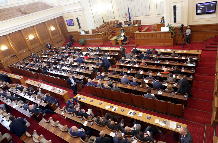 Регламенти за онлайн търговията с храни, добавки и етикет "Продукт от България" в новия закон