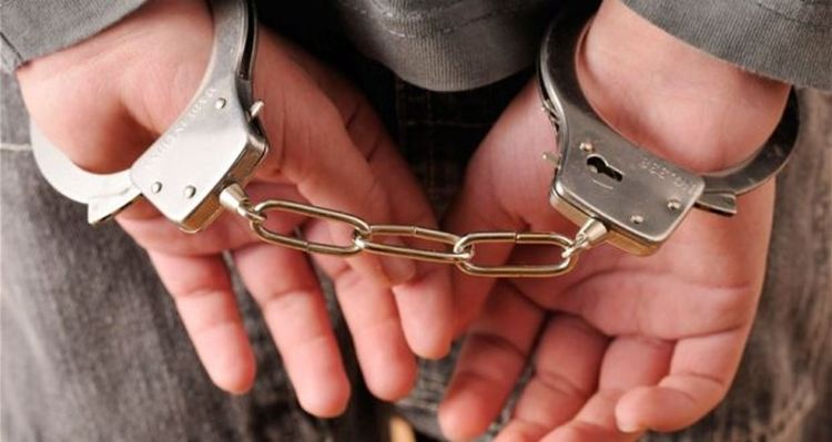 Пиян хулиган буйнства в магазин, след това хулиганствал в полицейското управление