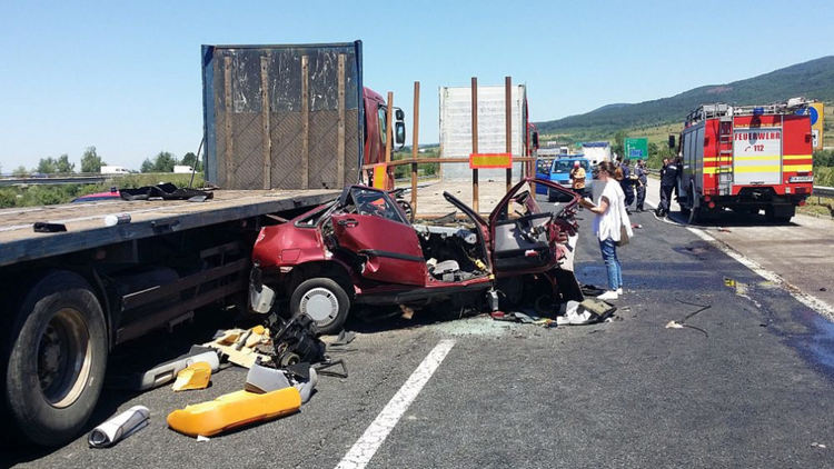 Катастрофа на АМ Тракия пренасочи трафика за морето през Димитровград