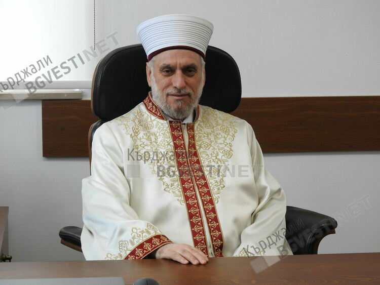 Главният мюфтия призова вярващите да не използват религията за политическа агитация