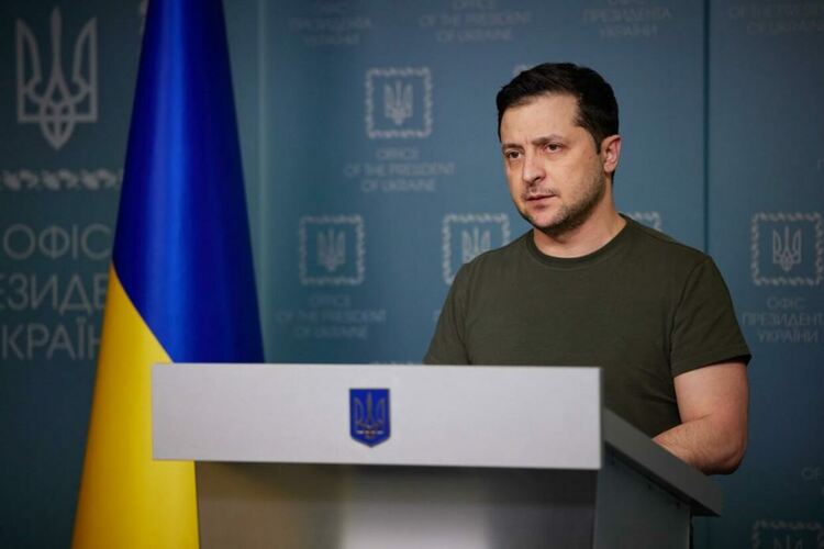 Зеленски освобождава арестанти да изкупят вината си в защита на Украйна