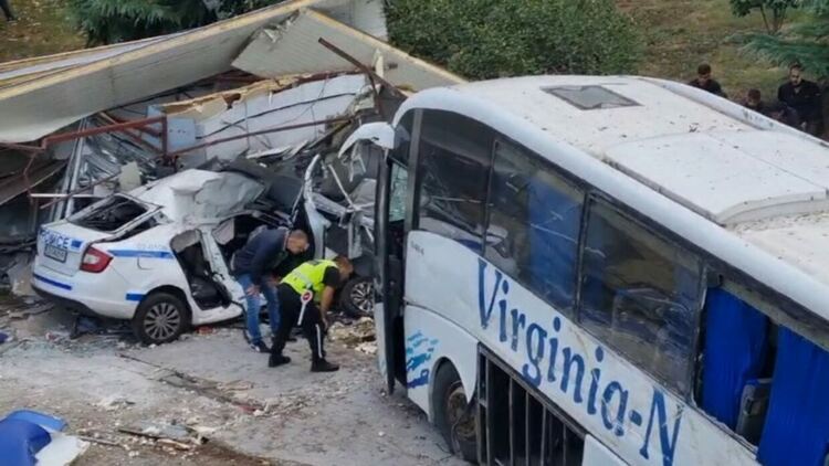 Проверяват възрастта на 15-годишния Омар