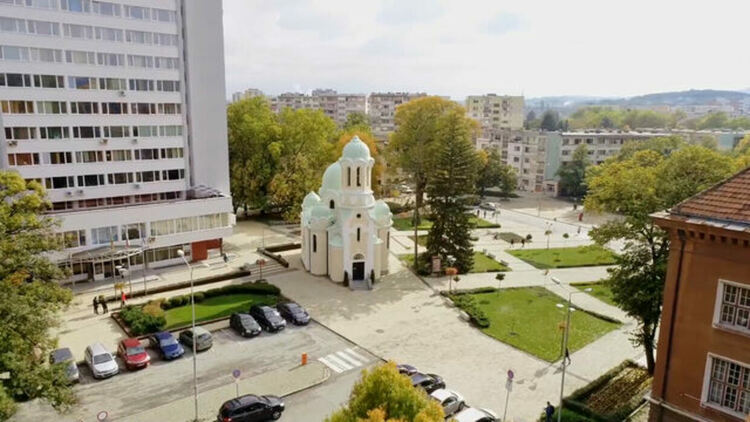 Държавните училища в Перник искат освобождаване от такса „Битови отпадъци“