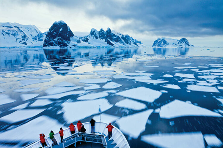 Aнтарктическия морски лед достигна рекордно ниско ниво през януари