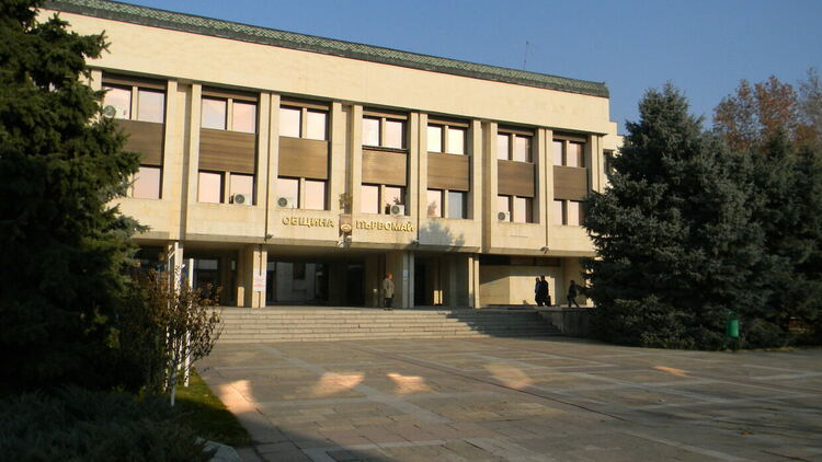 Кметът се отчита пред ОбС как изпълнява решенията му