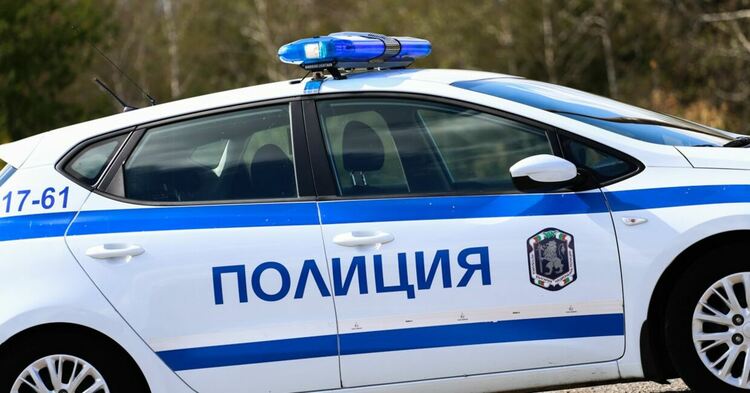 По сигнал на граждани служители от Второ районно управление и Община Перник ограничиха достъпа до нефункциониращ и опасен обект