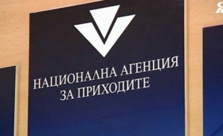 Близо 22 млн. лева са платени през физическите ПОС терминали в НАП Смолян само за година