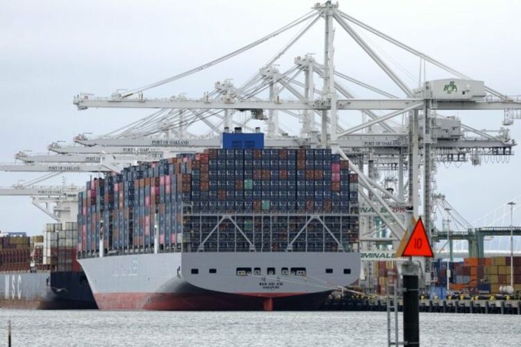 Търговска война? Тръмп обяви 25% мито за стоките от ЕС, който бил създаден „за да прецака“ САЩ