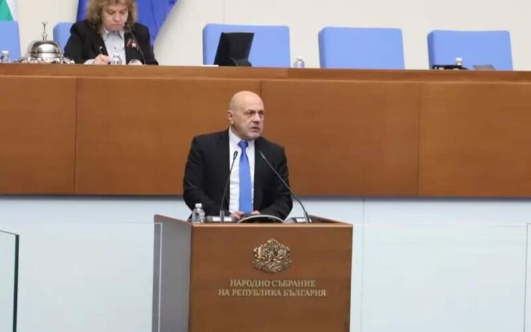 България не приема ключов елемент на новия план на ЕК за отбраната
