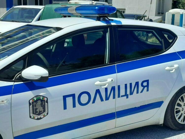 Пияни младежи изпотрошиха вила за гости в село край Асеновград 