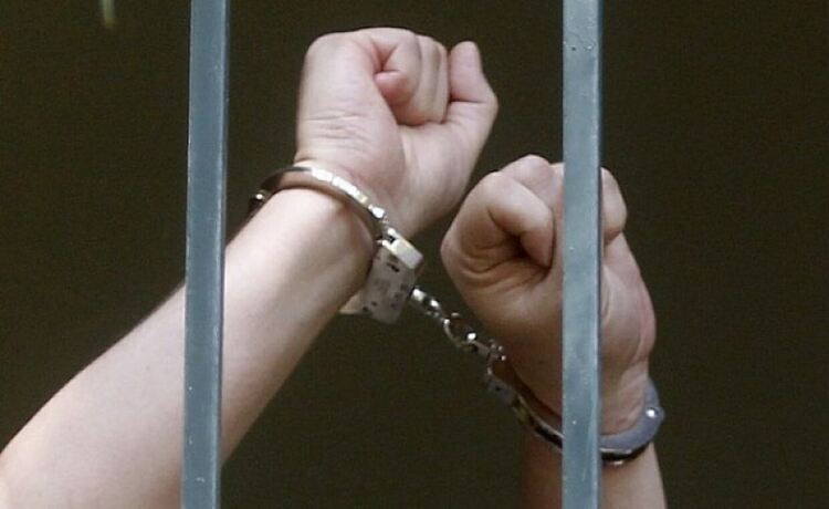 Задържаха 50-годишна скандалджийка,налетяла на полицаи в Кърджали