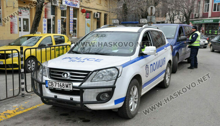Турски шофьор и още петима мъже са заловени с наркотици през уикенда