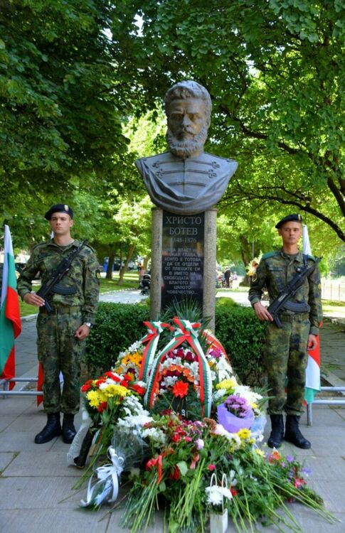 150 години безсмъртие - Асеновград се прекланя пред Ботев