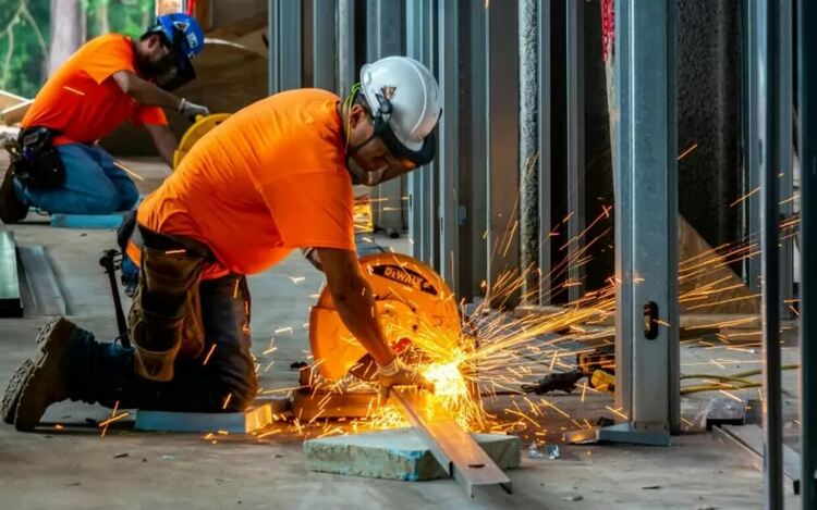 До 1532 евро ще са минималните осигурителни прагове
