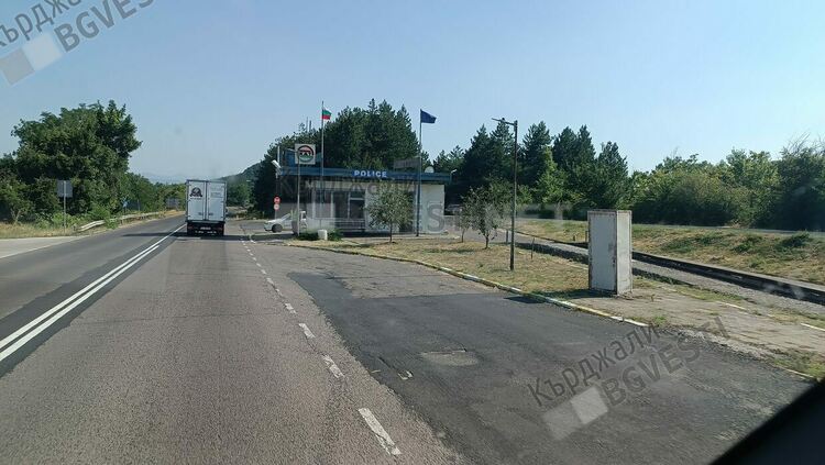 Полицейски новини:Задържаха двама за наркотици при операция на полицията