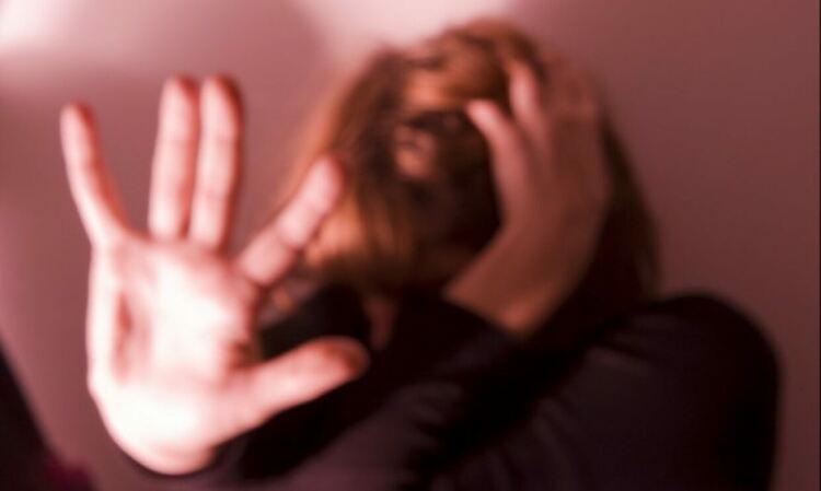 Задържаха 50-годишен за побой на съпругата му в Кърджали