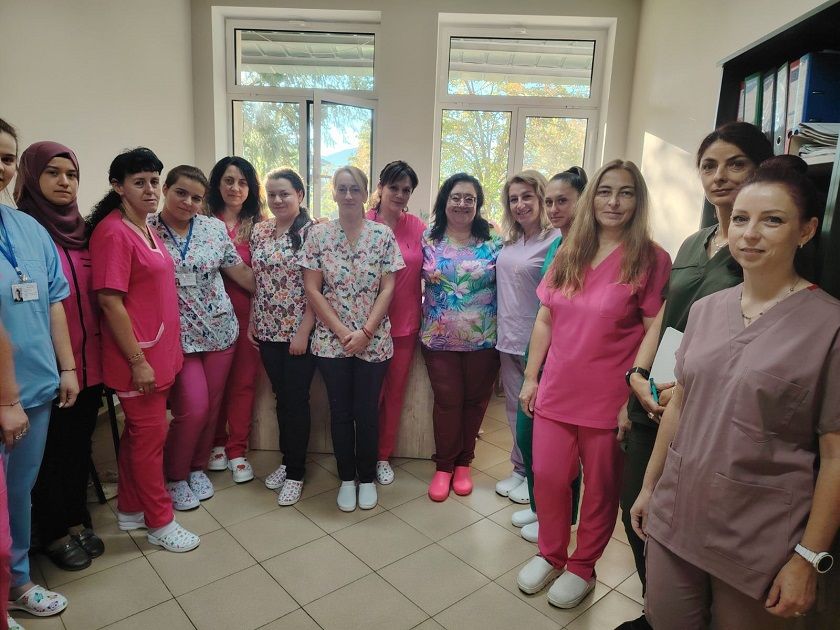 14 бъдещи медицински сестри започнаха обучение в болницата в Смолян