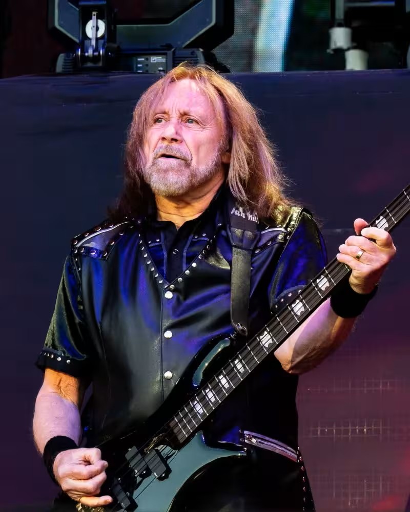 Басистът на Judas Priest Иън Хил обяви оттеглянето си от групата след десетилетия заедно