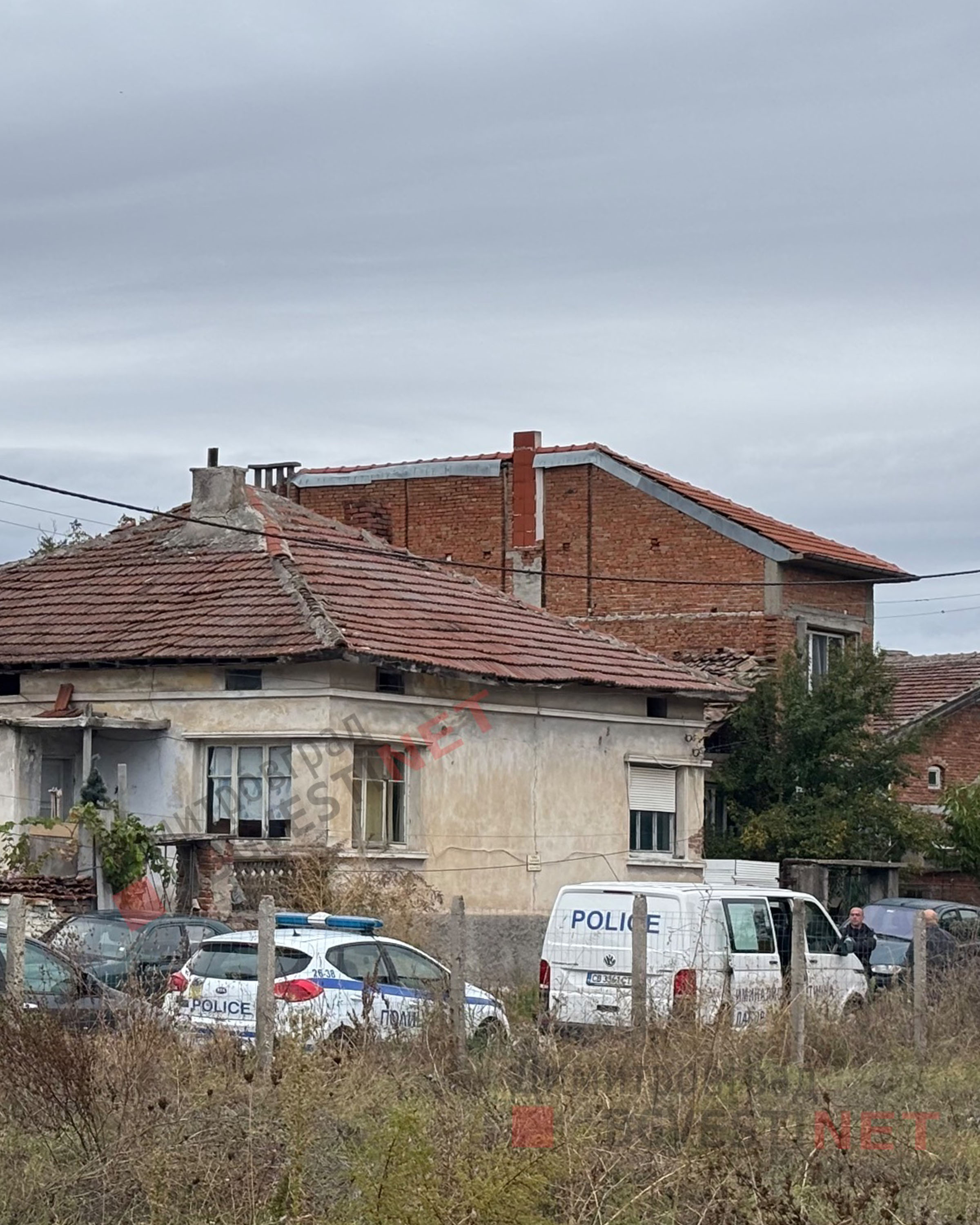 Откриха труп в багажник на „Мерцедес“ при катастрофа,  майка и син са арестувани за убийство