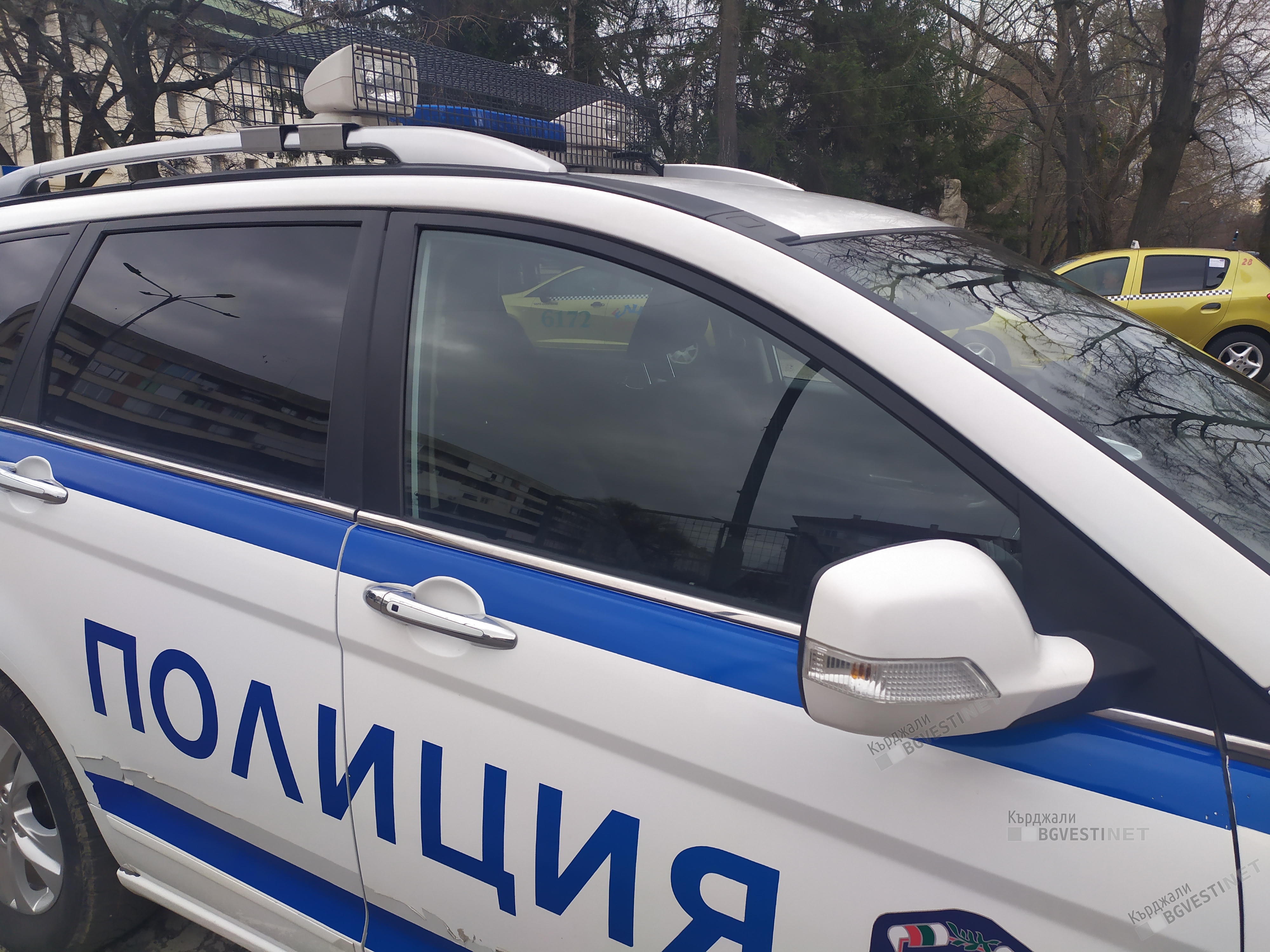 Полицейски новини:Двама задържани да управляват дрогирани автомобили в областта