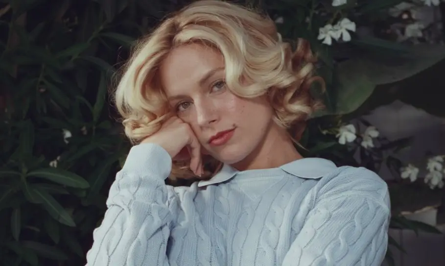 Ashe с нов сингъл от албума „The Girl of Your Dreams“
