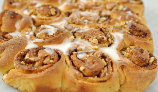 Руски кифлички с извара и орехи