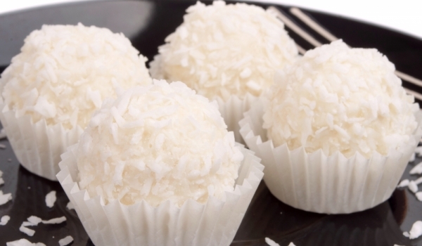 Домашни бонбони Рафаело