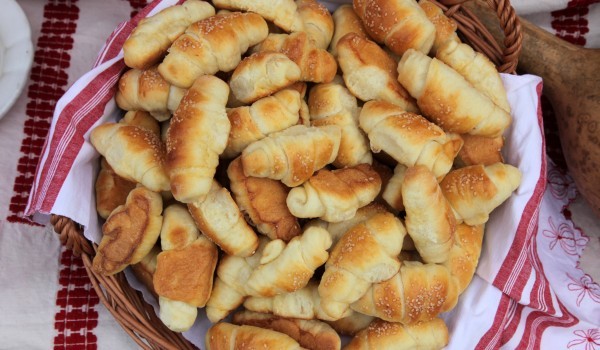 Кифлички със сирене