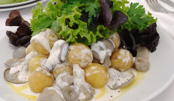 Печурки с лук и сметана