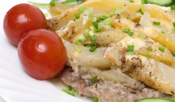 Свинско с картофи със сметана