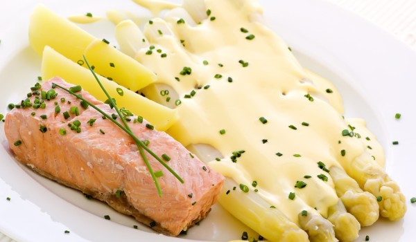 Рибен сос с бяло вино