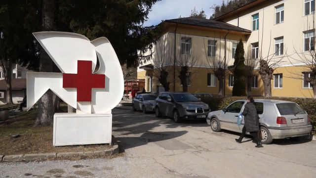 Общинските болници в Мадан, Златоград и Девин нямат интензивни отделения, могат да поемат леки и средно-тежки болни от коронавирус